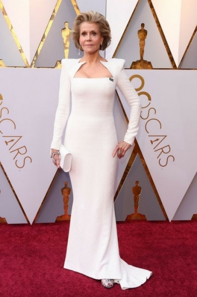 Jane Fonda was the boss in power suit-inspired white Balmain gown Image
