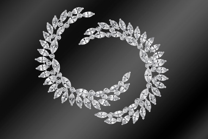 Atelier Swarovski by Penelope Cruz Fine Jewelry Luna earrings Image