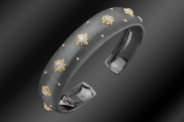 Macri cuff bracelet by Buccellati Image