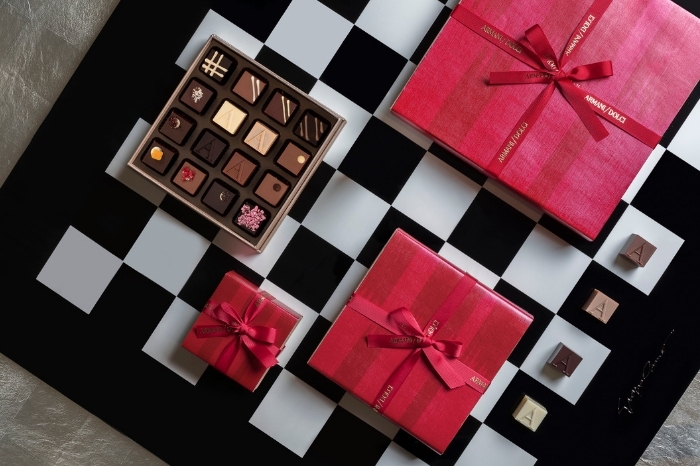 Natale 2018 collection of pralines by Armani Dolci Image