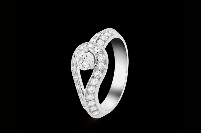 gafencu jewellery Choose the perfect engagement ring for your bride-to-be van cleef & arpels knot Image
