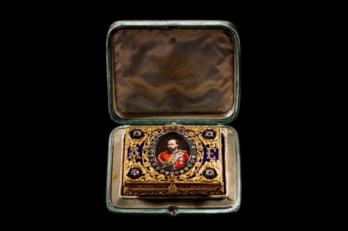 Antique King Albert Edward VII Gold Snuff Box Image