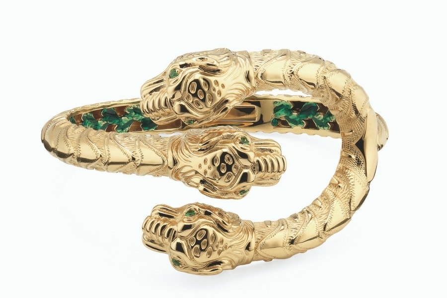 Nothing says 'You are special' better than these Gucci cuffs in 18kt yellow gold Image
