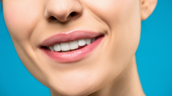 Gafencu Beauty Wellness DIY teeth whitening oral hygiene teeth cleaning natural organic Image