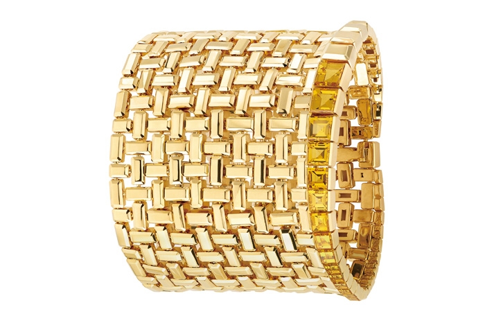 gafencu Cuff Love Gifts for the wrists...jewelry Cartier Juste un Clou bracelet Chaumet Perspectives de Chaumet yellow gold cuff Image