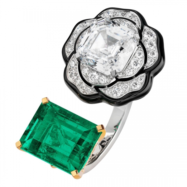 Chanel Camelia Baroque ring Image