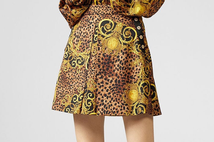 Leo Baroque Print Mini Skirt - Versace Image