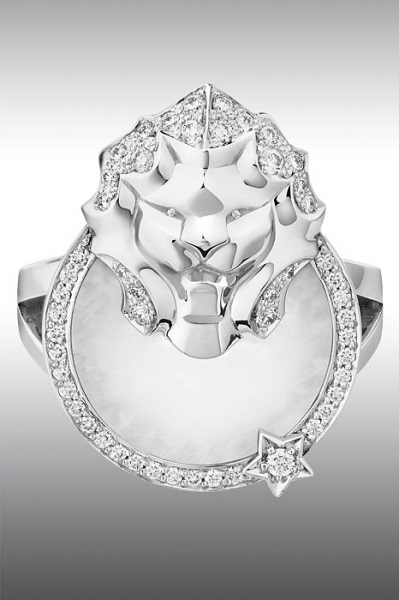 Chanel Lion Médaille ring Image