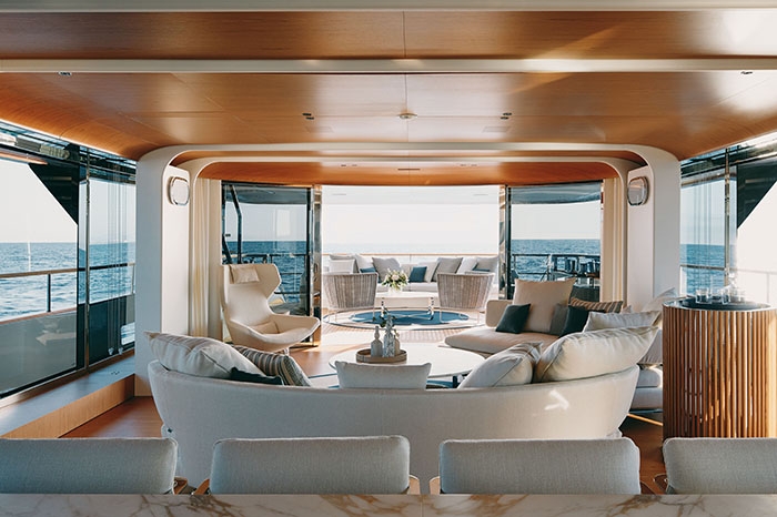 gafencu_new_luxury_motor_yacht_release_2021_motopanfilo_37m (7) Image