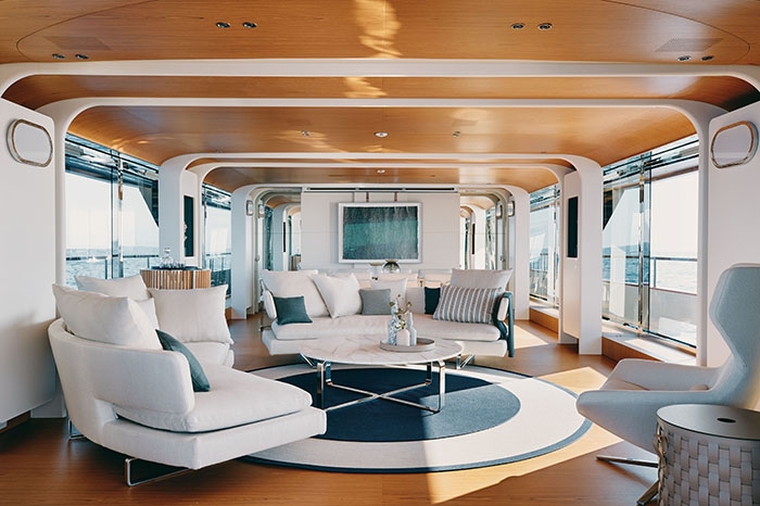 gafencu_new_luxury_motor_yacht_release_2021_motopanfilo_37m (8) Image