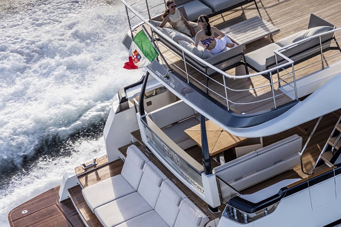 gafencu_new_luxury_motor_yacht_release_2021_ferreti_ty-1000 (3) Image