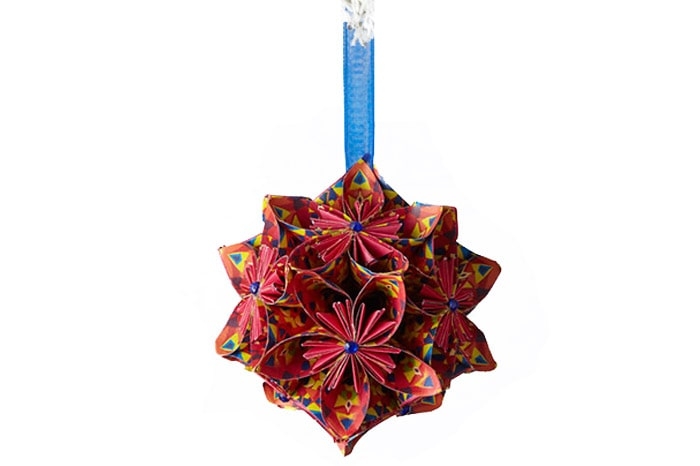 Paper for Water - Sparkling Flowers Ornament Image