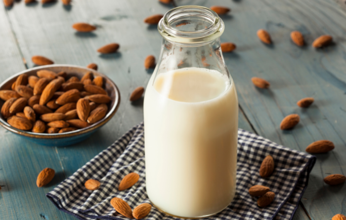 gafencu magazine wellness Plant-based milk Are they better than cow's milk almond milk Image