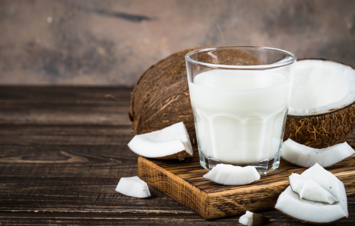 gafencu magazine wellness Plant-based milk Are they better than cow's milk coconut milk Image