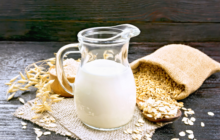 gafencu magazine wellness Plant-based milk Are they better than cow's milk oat milk Image