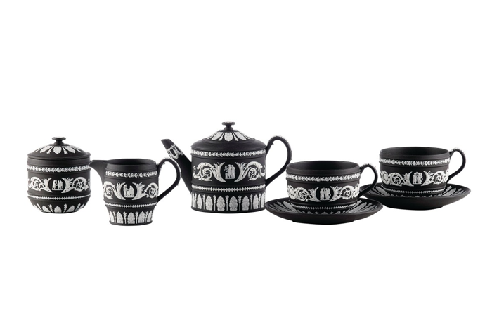 Wedgewood Prestige - Arabesque Black Tea Set Image