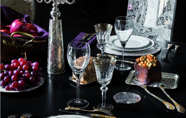 Dazzle Christmas guests with Christofle tableware