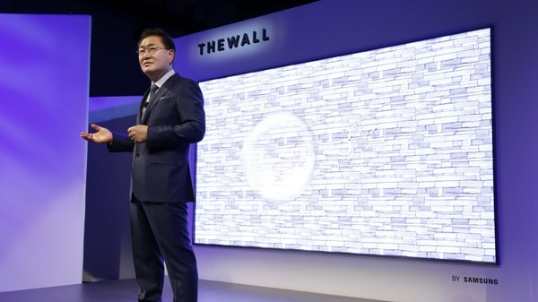 Samsung introduces The Wall TV at CES 2018