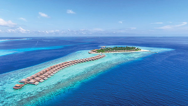 Escape to Hurawalhi Island in the Maldives for the ultimate couple’s getaway