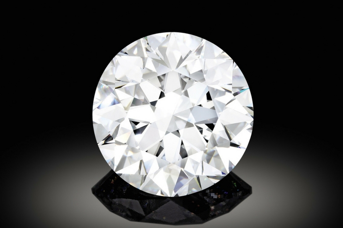 largest round diamond