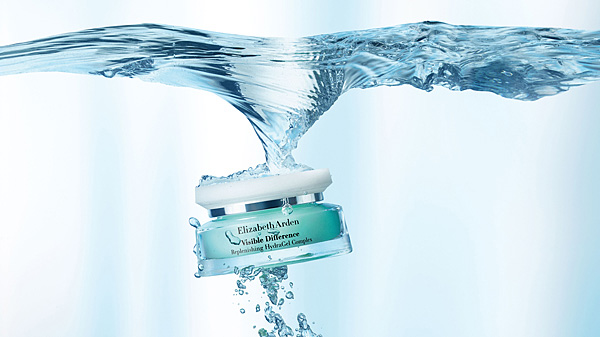 Meet your Hydration Hero: Elizabeth Arden’s New Visible Difference Replenishing HydraGel Complex