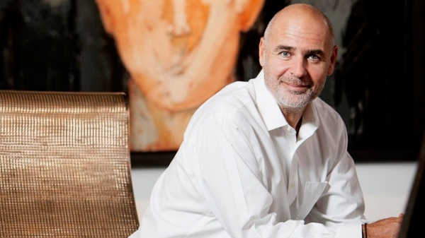 Art-to-art talk with Gilles Dyan, founder of Opera Gallery