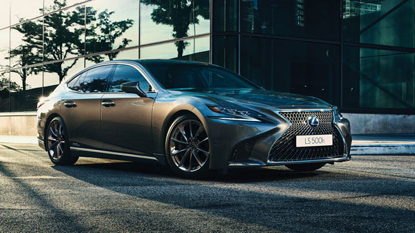 Daring Drive: The 2018 Lexus LS500h thrills and delights in Hong Kong