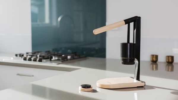 Newton Lever-Press Espresso Maker offers back-to-basics java
