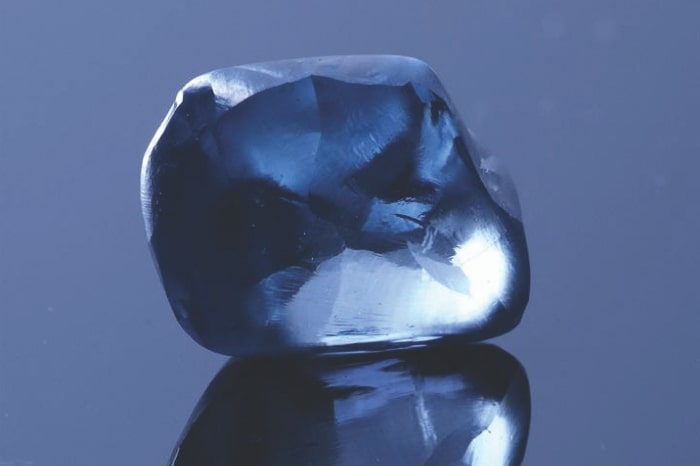Type Ilb Fancy Deep Blue diamond