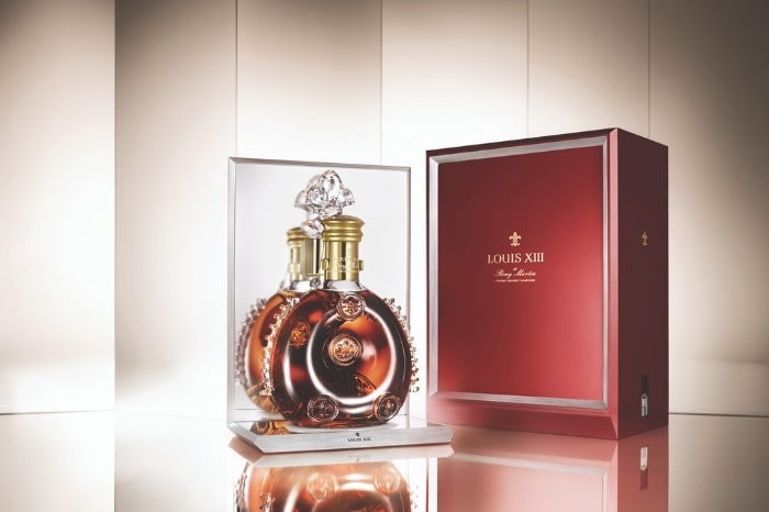 LOUIS XIII New Coffret with Smart Decanter