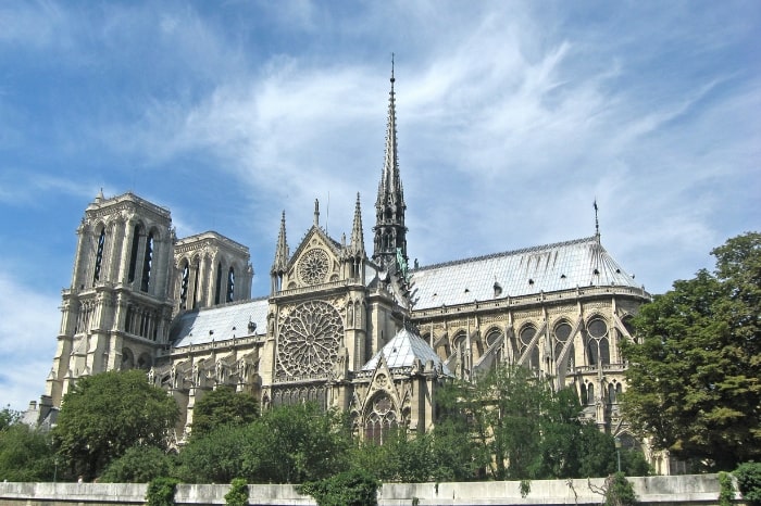 Flawed restorations - Original form of the Notre-Dame