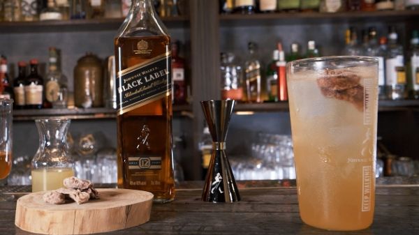 Johnnie Walker Black Label Highball