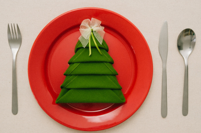 10 creative napkin folding designs gafencu magazine christmas tree