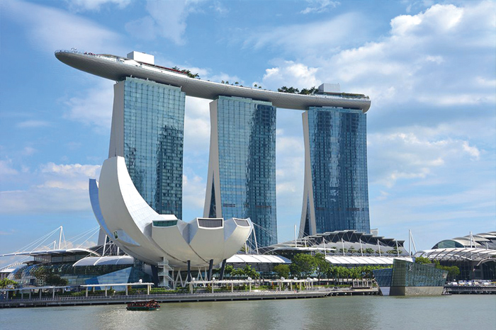 gafencu magazine travel Next Stop, Singapore Check out these must-visit lion prowling hotspots marina bay