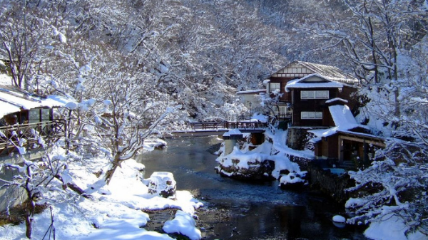 winter-escape-exploring-japanese-alps-nagano-japan-travel_gafencu