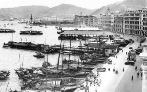 City of the Sea Hong Kong's Changing Coastline gafencu_des voeux before