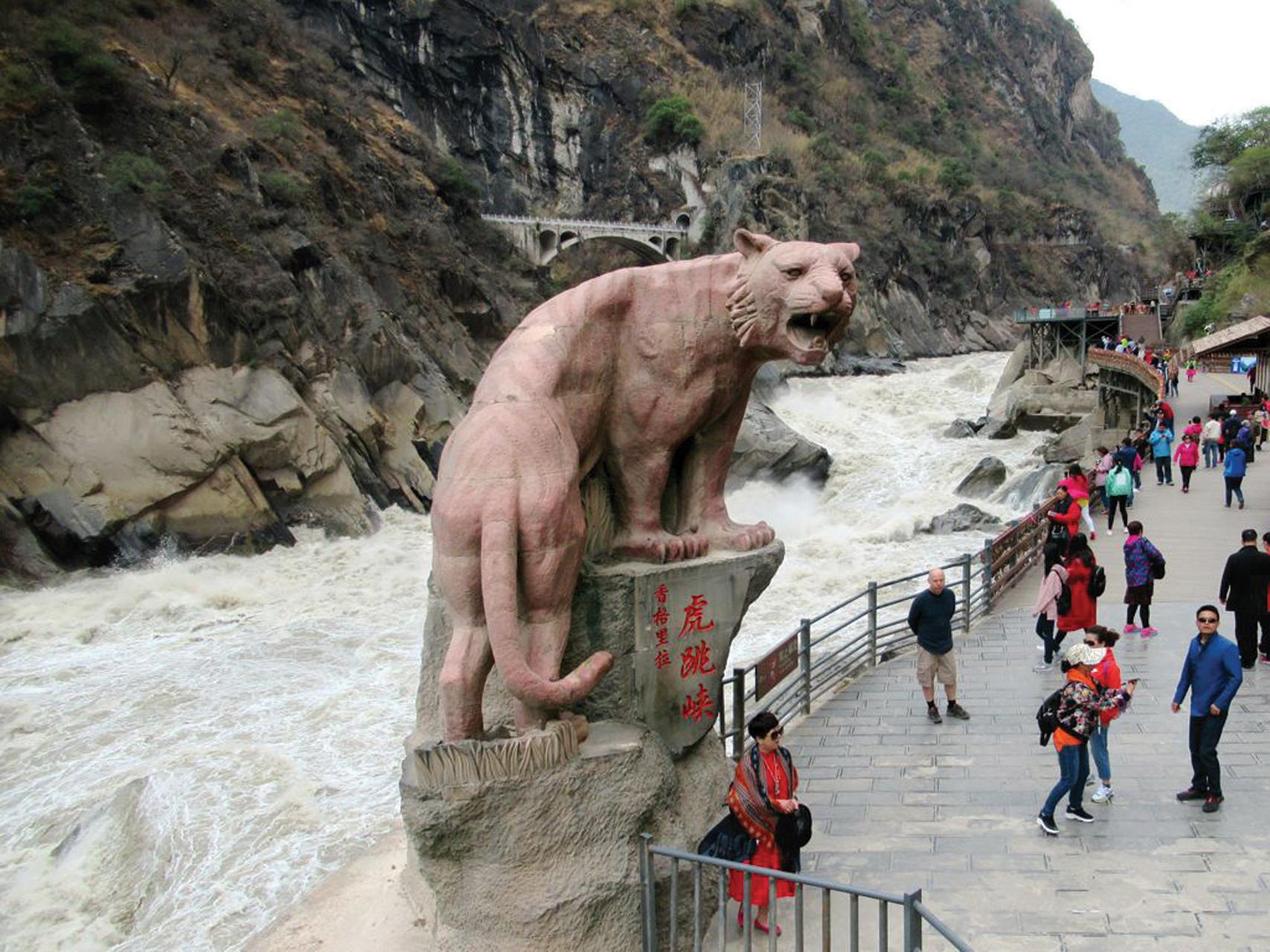 Lijiang, China Tiger Leaping Gorge Gafencu Travel March 2022 (2)