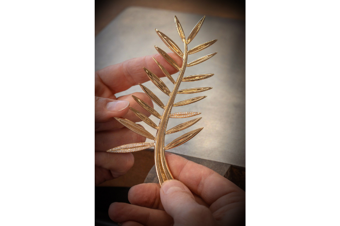 Chopard celebrates the 2022 75th Cannes Film Festival with a new redesigned Palme d'Or (2)