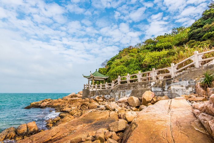 gafencu-unique-places-to-visit-things-to-do-mini-great-wall-cheung-chau