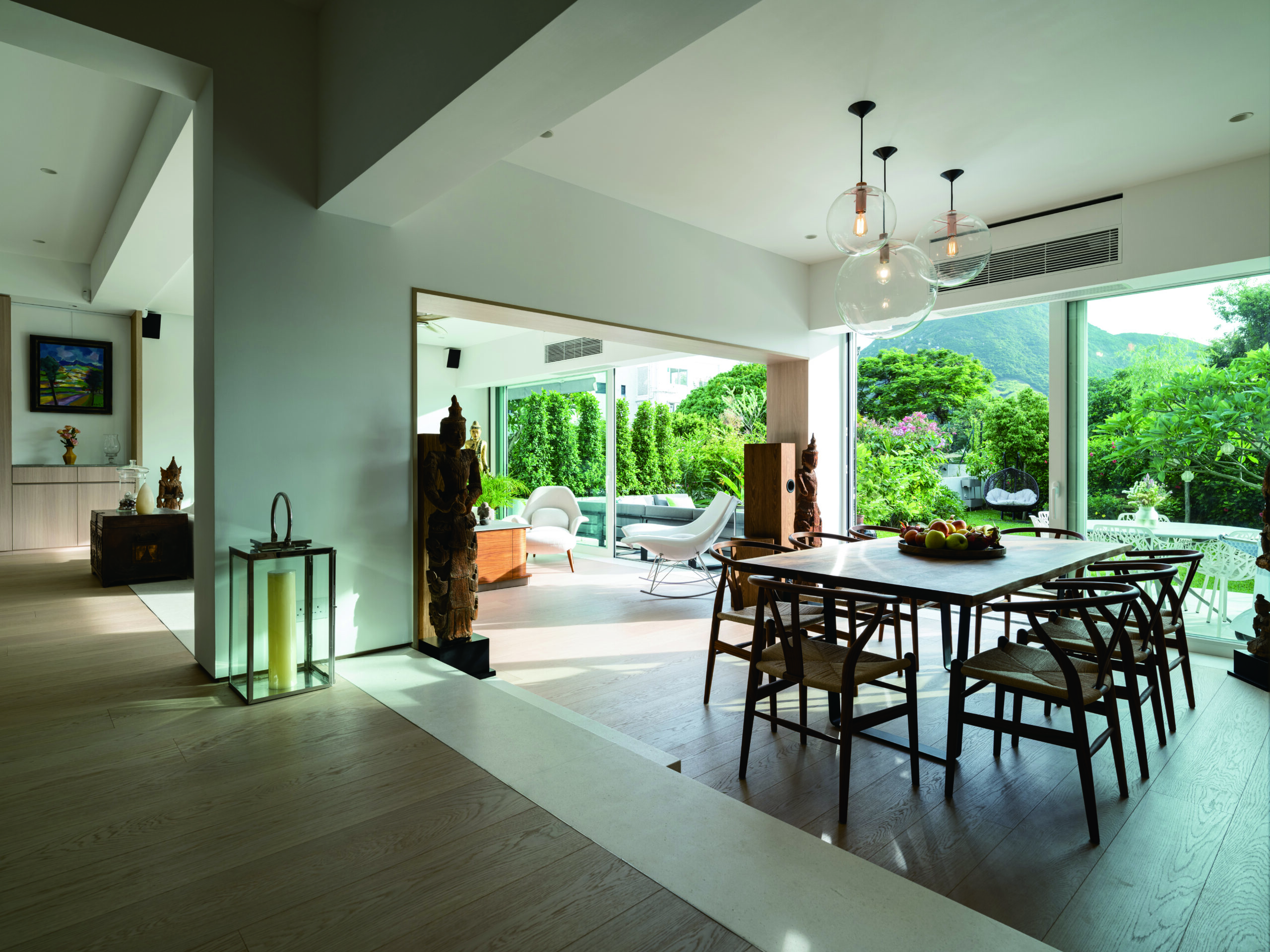 Sanctuary Synergy- A residential retreat on the south side of Hong Kong Island